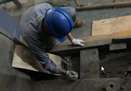 柳泰克售后服务工程师呵护您的压缩空气