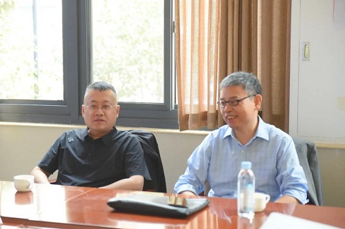 西安交通大学邢子文教授一行人莅临捷豹空压机交流探讨