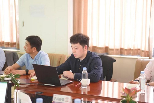 西安交通大学邢子文教授一行人莅临捷豹空压机交流探讨